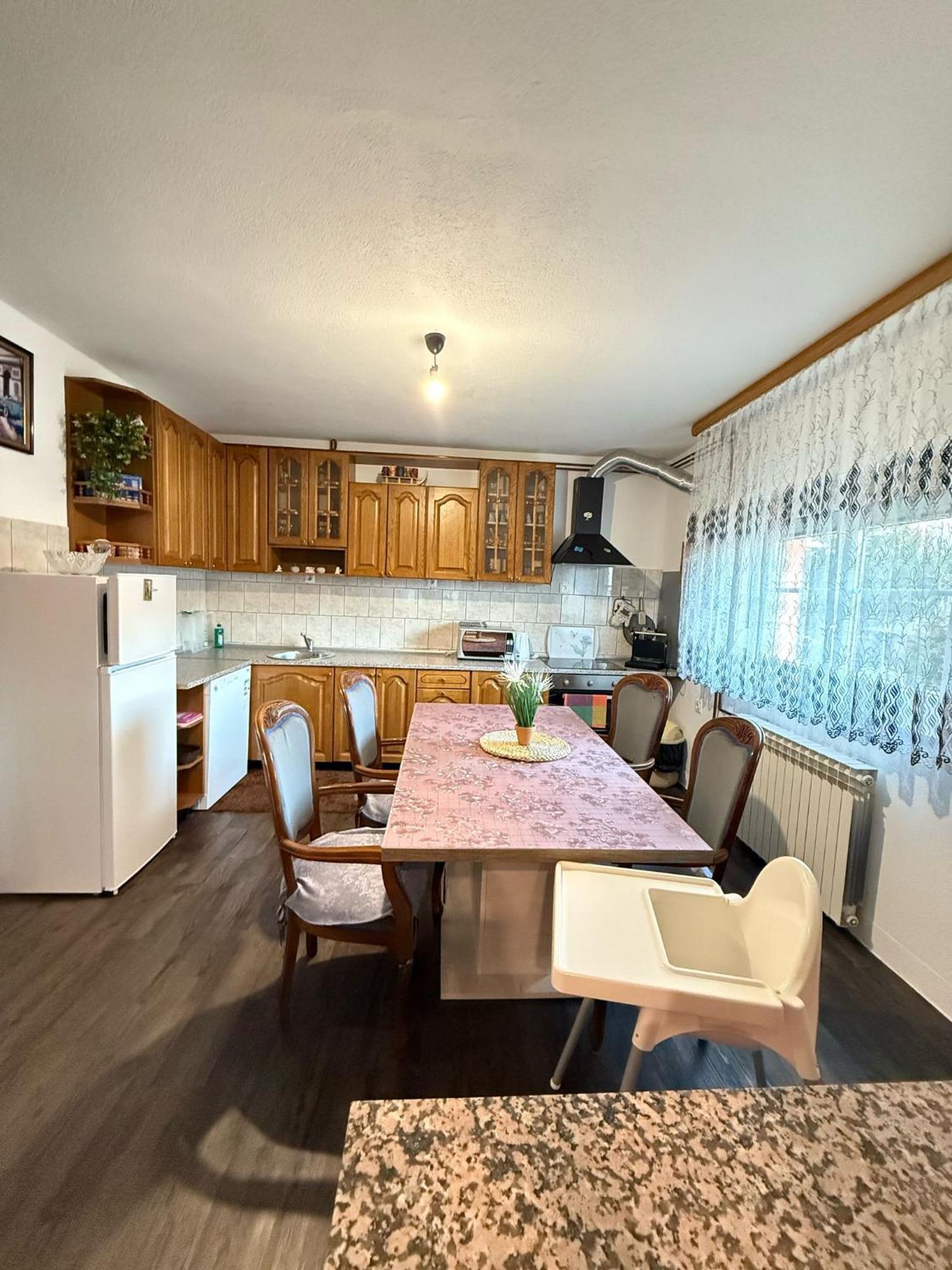 Apartments Marija Врело-Кореничко Экстерьер фото