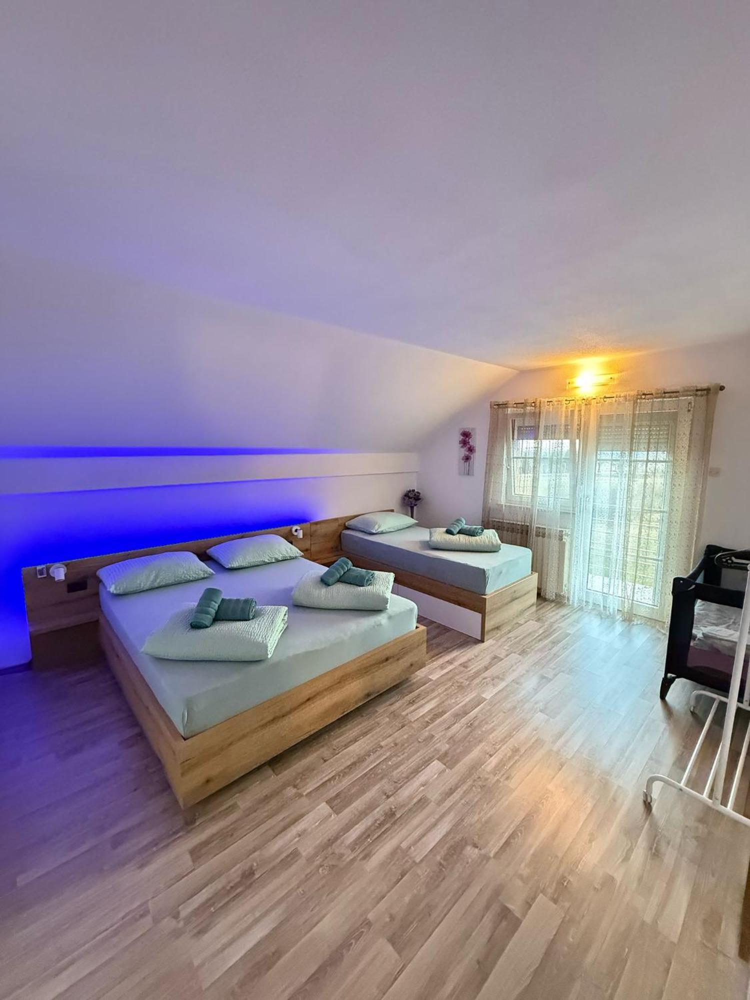 Apartments Marija Врело-Кореничко Экстерьер фото