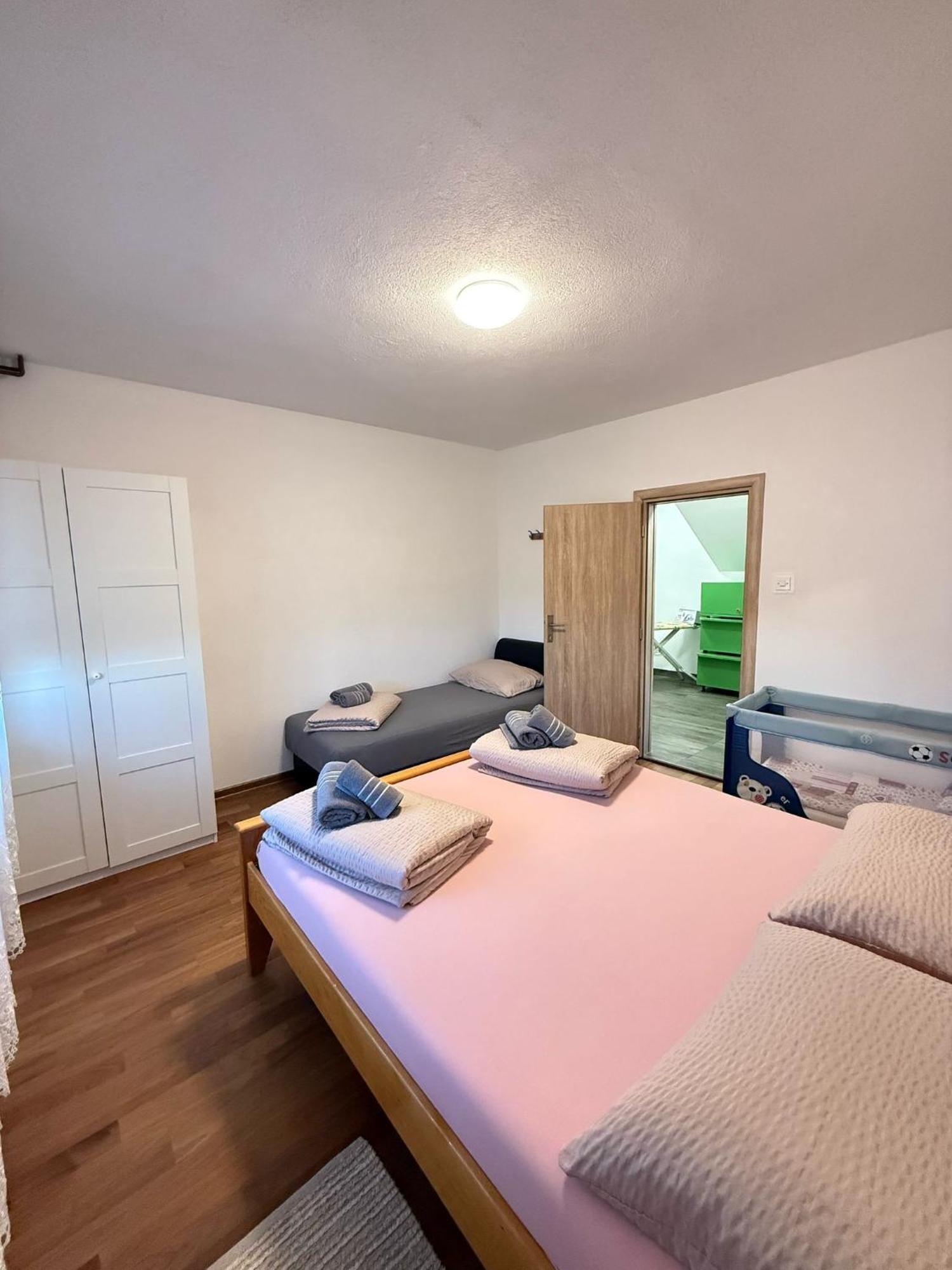 Apartments Marija Врело-Кореничко Экстерьер фото